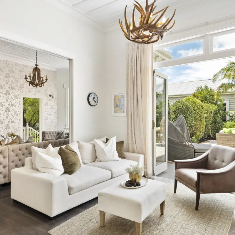 Photo 1 - FAQ - Buyers