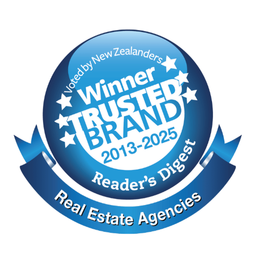 Sarah-_-Julie-Logo-4