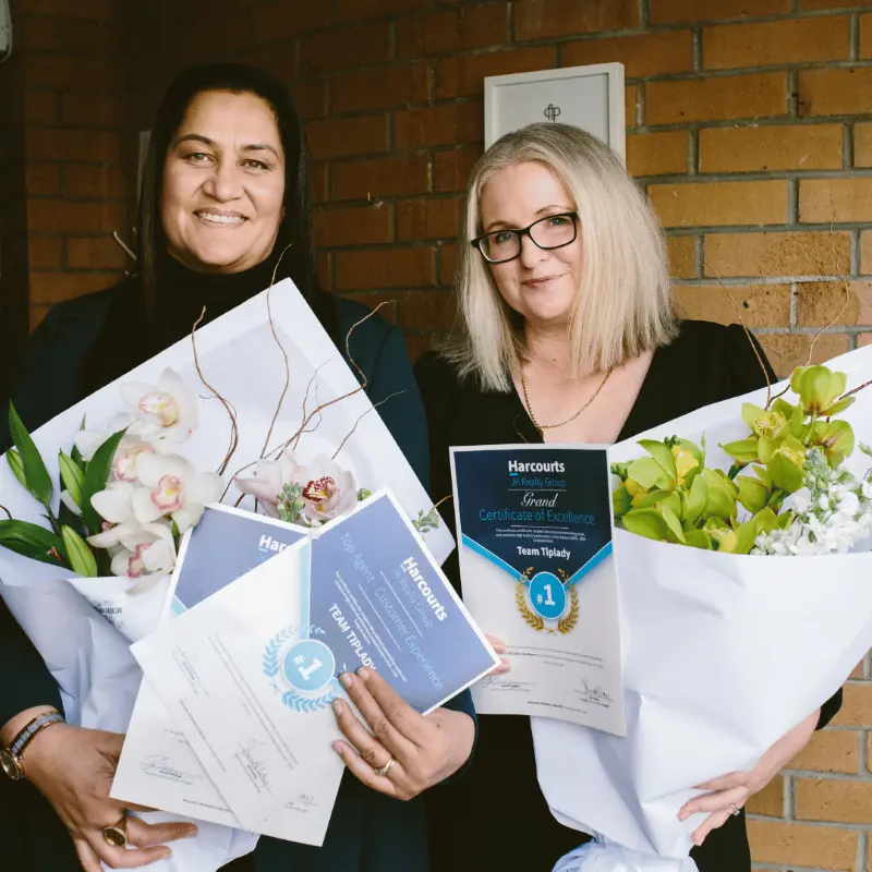 Thinking of Selling Page Image 3 Why sellers choose Us 1