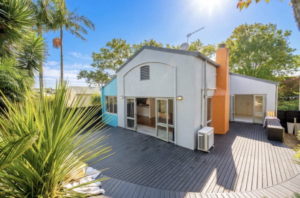 Remuera real estate agent — recently sold by Sarah and Julie Harcourts, top Auckland real estate agents with a strong track record across Remuera.